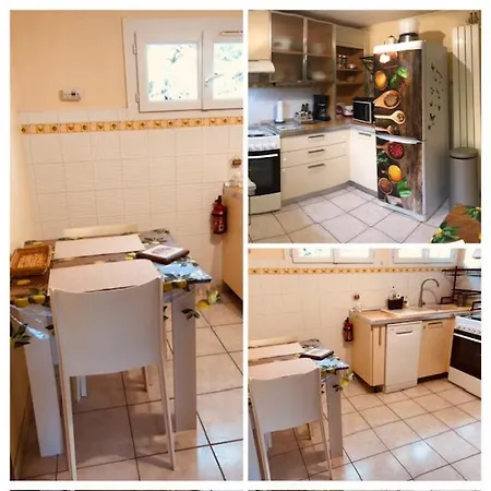 Votre Sejour A Sanary Dans Bas De Villa Avec Terrasse Vegetalisee Et Abritee Exposition Est Sud Ouest A 400M Du Centre Ville En Zone Pietonne Ou Tout Peut Se Faire A Pied * Sanary-sur-Mer